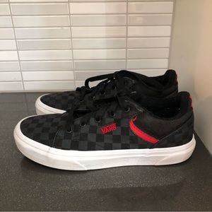 Vans kids lace up sneakers
